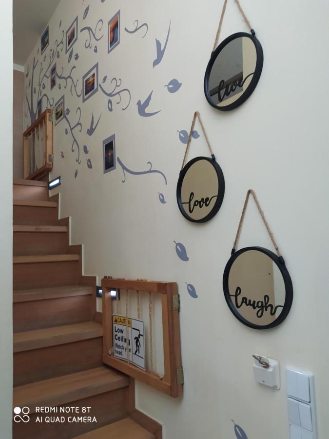 Agapi's Two Levels * Athene