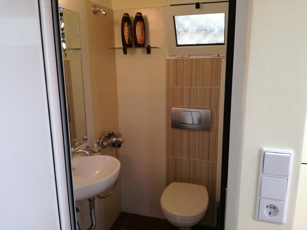 Agapi's Two Levels Apartment *
